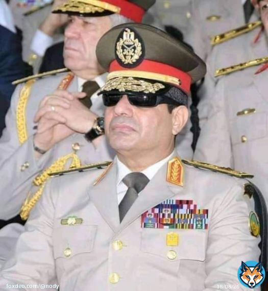 أنا زيي زيكم لقيتها بتضيع مقدرتش أسيبها تضيع  بس الفرق بيني وبينكم _إني شلت روحي علي كفي  وحافظت عليها مهمنيش شئ تاني غير مصر وشعب مصر ..  القائل : عبد الفتاح السيسي  #كمل_ياسيسي_وشعبك_معاك