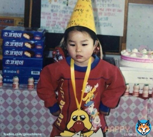 SEULGI DAY PH GIVE AWAY  1 WINNER OF UNSEALED 28R PB VER (COMPLETE INCLU)  &bull;like and rt &bull;drop tags ends tom. OUR SEULGI DAY #바로_오늘이야_슬기벌쓰데이 #CrownJewelSeulgiDay