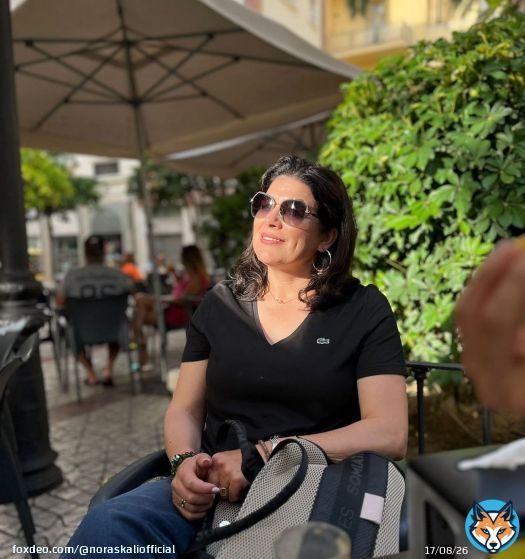 الشميشة ، انت زوينة ، ولكن اللي زار يخفف ، مشي أختي ترتاحي وخلي الشتاء تدير خدمتها \ud83c\udf27\ud83c\udf27\ud83c\udf27 \ud83d\ude43\ud83d\ude43 #pluie #lluvia #rain #morocco\ud83c\uddf2\ud83c\udde6 #art #tvshow #احبكم_متابعيني &hearts;️&hearts;️&hea️&hearts;️&hearts;️