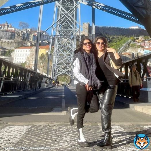 Viaje, voyage, travel , سفر #. اكتشاف وموعد مع الذات ومع الآخر #portugal\ud83c\uddf5\ud83c\uddf9 #porto #actrice #morocco\ud83c\uddf2\ud83c\udde6 #احبكم_متابعيني &hearts;️&hearts;️&hearts;️ @samia_akariou \ud83d\udcf8 @mouna2651