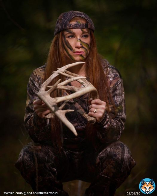 I know it&rsquo;s still August, but I can&rsquo;t help but think about Fall\ud83c\udf41 \ud83e\udd8c \ud83c\udff9 ...@kaskophoto - photographer .#hunt #hunting #huntingseason #girlswhohunt #whitetail #archery #bowhunting #huntgram #fall #falloutfits tfits #ahuntingstory #outdoors #wildlife