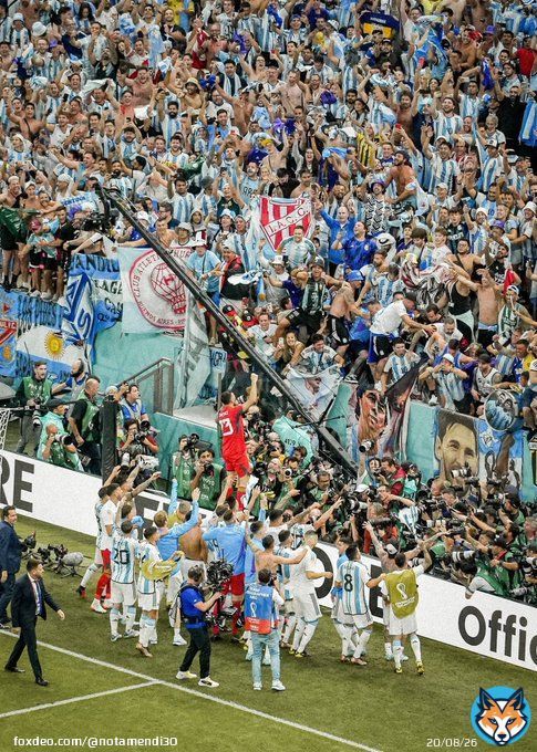 Hoy y siempre juntos banda  Mas fuertes que nunca.  VAMOS ARGENTINA CARAJO . Pasito a pasito