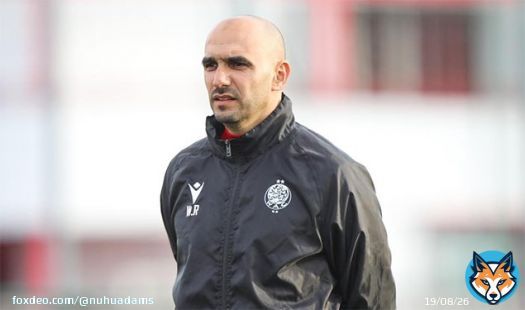 Wydad AC  \ud83c\uddf2\ud83c\udde6 coach Walid Regragui (46) will receive $200,000 bonus for guiding the club to CAF Champions League success.  He will earn another $100,000 if he wins the Moroccan League.  Pitso Mosimame would have gotten around $40$400,000 if he won the Champions League with @AlAhly  \ud83c\uddea\ud83c\uddec.