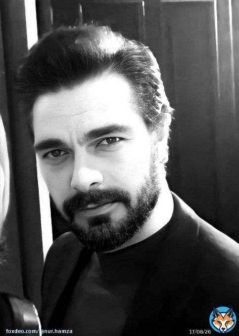 i vote halil Ibrahim Ceyhan   as the most handsome face of 2023 the most talented the King   @Nurcan6619 @AlhebaNoor @RHalilfan @gamhanem4 @sameersamaayah1   #HalilİbrahimCeyhan #topfaceintheword2023 #100thebestface