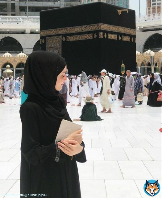 أن أقفَ يومًا في صفوف الحرم المكّي ، مصلّيةً خلف القارئ ماهر المعيقلي ، بصوته القريب إلى قلبي ، حيث لا مكانَ للحواجز الإلكترونية .  اللهمَّ   #ليله_القدر_خير_من_الف_شهر  #صباح_الخير