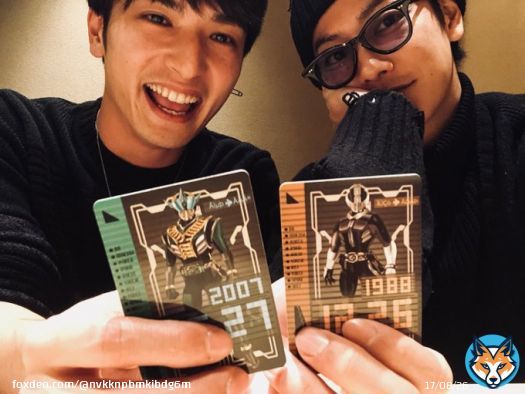 仮面ライダー電王。  2007年1月28日〜2008年1月20日。  最終回の放送を終え10年経った。  時の列車デンライナー。次の駅は過去か未来か。  10年の時刻を超えて、俺達、参上！  クライマックスは続くよどこまでも。  10年経っても沢山の応援有難う。  佐藤健。  中村優一。  2018.01.22