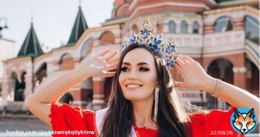 Вчера на конкурсе Миссис Вселенная в Болгарии победила 34-летняя жительница Удмуртии Елена Максимова