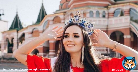 Вчера на конкурсе Миссис Вселенная в Болгарии победила 34-летняя жительница Удмуртии Елена Максимова