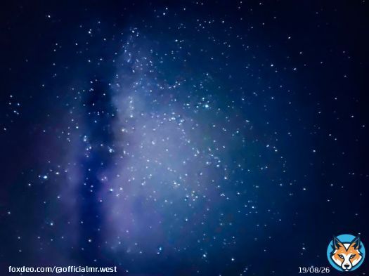 Staring into the galaxy    #oneplus7pro  Pro Mode, edited in Lightroom.  #stars #nightphotography #astrophotography #oneplus7series #night #nightsky