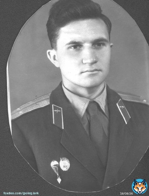 Боги войны  Сегодня - День ракетных войск и артиллерии И как раз сегодня, на СВО, 'боги войны' подтверждают свою значимость и эффективность Поздравляю всех причастных! Вы - наша броня и копьё! Всем здравия! С утра поздравил папу - он всю жизнь прослулужил в ракетных войсках