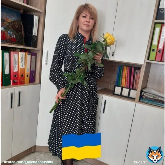 russians took Olesia Dorokhova hostage. She is the acting head of #Melitopol center of vocational education. The woman launched a humanitarian center for residents of Melitopol & IDPs from #Mariupol, where food & medicines were distributed #ArmUkraineNow #MLRSForUkraine #MLRS