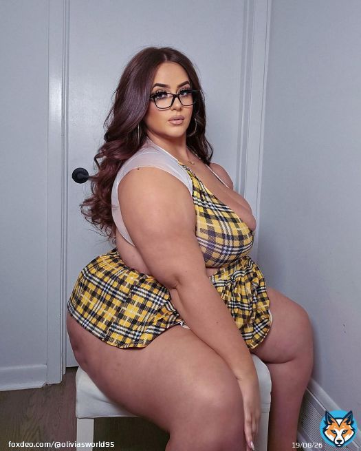 @FashionNovaCurve &bull; How long would I last in a horror movie?\ud83d\udd2a????\ud83c\udf7fwearing the &ldquo;Best in Class 3 Piece Costume Bedroom Set&rdquo; from @FashionNova \ud83d\udda4#plussizefashion #halloween2023 #plussizehalloween