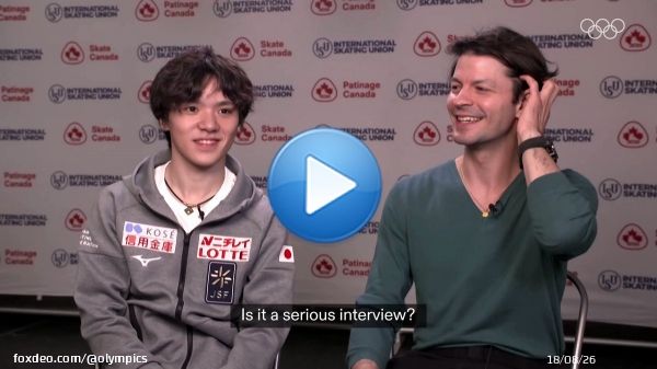 They're both pros on the ice  ... what about in class?!   Uno Shoma and his coach Stephane Lambiel exchange some #figureskating lingo in Japanese and French.  #WorldIceSkatingDay I @stephanelambiel I @TeamJapan I @swissteam I @ISU_Figure4:16115.5K viiews