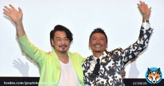 純烈卒業の小田井、新メンバーの岩永洋昭と熱い抱擁 仮面ライダーゾルダから仮面ライダーバースにバトンタッチ  #純烈 #岩永洋昭 いいね！本当にサプライズだ。小田井さんお疲れ様でした。岩永さん楽しみ。