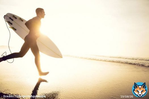 Do you know that our small country offer various spots for surf ? Some of them are mocated on the pacific coast with large waves and others on the caribbean coast   #surf #surfer #panamasurf #surfpanama #playasurf #playavenao  #voyageursdumonde #barrel #fish #Panama