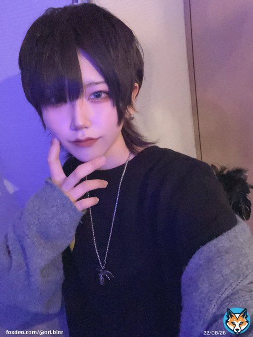 髪の毛真っ黒だﾈ 画質悪いけど許して〜！！ 16-23までなので空いに来てね  #男装  #中性   #男装喫茶 #男装カフェ #秋葉原 #コンカフェ  #メンコン  #自撮り界隈と繋がりたい  #美男美女と繋がりたい #自撮り界隈 #推し不在おいで  #推し不在さんと繋がりたい