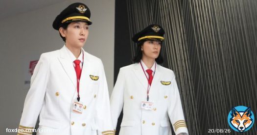 『ブラッシュアップライフ』&ldquo;麻美&rdquo;安藤サクラ＆&ldquo;真里&rdquo;水川あさみがパイロットに　江口のりこ＆神保悟志も登場（写真 全3枚）    #安藤サクラ #水川あさみ #江口のりこ #神保悟志 #日テレ #ドラマ #ブラッシュアップライフ @brushuplife_ntv