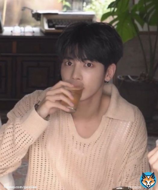 that grip hold taehyun high notes in sugar rush ride & beomgyu's vocals in devil by the window ghaaaaaadddd