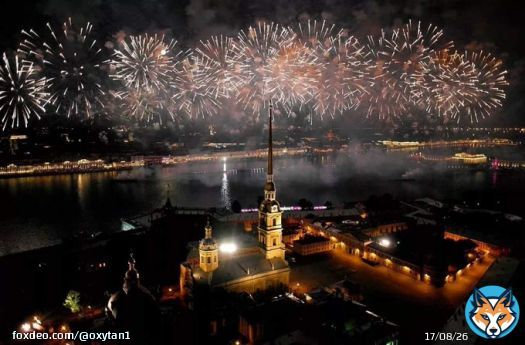 Немного о предстоящем. 23 февраля в 21:00 у стен Петропавловской крепости прогремит праздничный артиллерийский салют, посвящённый дню Защитника Отечества.  Напомним, что праздничные дни, приуроченные к мужскому дню, будут длиться 4 дня с 23 по 26 февраля.