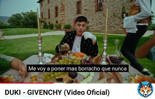 la gente: en Nochebuena todo el mundo se arregla, t&uacute; qu&eacute; te vas a poner? Yo: