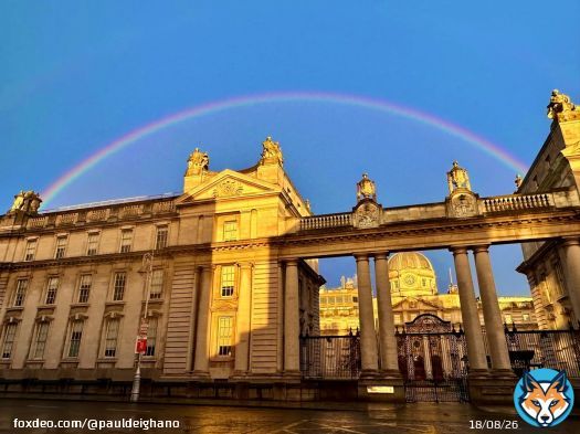 A rainbow over the coalition at the cabinet meeting set for this morning here at Government Buildings, more @rtenews