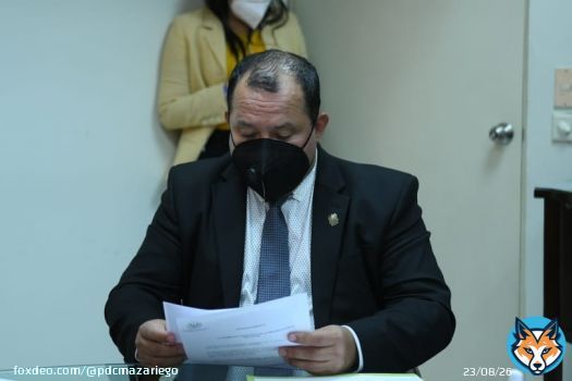 Diputado @PDCMazariego en #CRREEAL, para aprobar dos pronunciamientos de felicitación: uno al presidente de Estados Unidos y el otro al presidente de Bolivia.