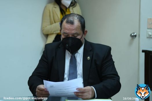 Diputado @PDCMazariego en #CRREEAL, para aprobar dos pronunciamientos de felicitación: uno al presidente de Estados Unidos y el otro al presidente de Bolivia.