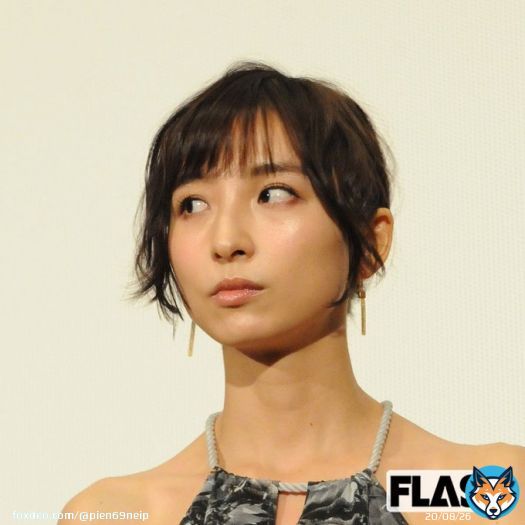 だから絶対こんな嫁は無理www  別居中の篠田麻里子に離婚調停報道「交際0日婚」直後から語っていた「夫と合わない金銭感覚」（SmartFLASH）