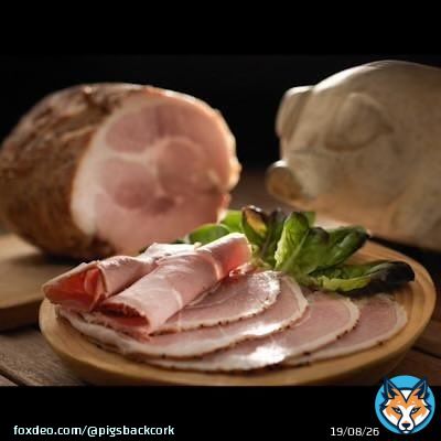 Everything you need for back to school lunches available at On the Pigs back! Our delicious home cooked ham , yummy cheese and fresh @ArbutusBread bread to make the perfect sandwich with good quality ingredients #backtoschoolshopping #goodfood #healthylunches