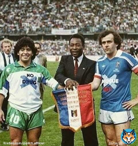 Марадона, Пеле и Платини, 1988 год.  #ретрофутбол #football #Pele #Argentina #Maradona #platini #Retro