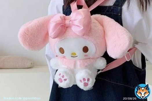 such  a  sucker  for  plushie  bags  !  (or  any  purse  with  sanrio  /  cute  charms)  ෆ