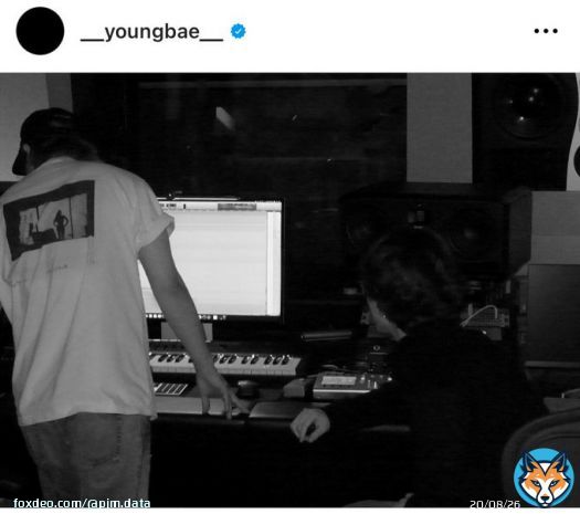 Bigbang's Taeyang posted a picture on his Instagram.  '#2023'  JIMIN X TAEYANG IS COMING?!?!  Please note that it has yet to be confirmed that the figure on the right is Jimin.