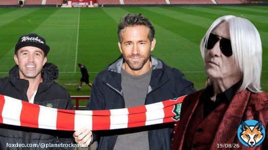 'Come on you Blades!' - @DefLeppard's Joe Elliott has traded jibes with Wrexham owners @VancityReynolds & @RMcElhenney before their FA Cup clash with his beloved Sheffield United today