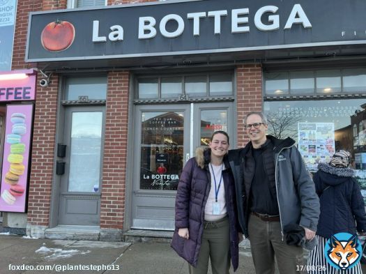 Had a fantastic chat with my fellow council 'colleague' on the Gatineau side, Steve Moran of @actiongatineau ! Councillor Moran and I discussed the Alexandra Bridge, transit, linguistic insecurity, @ tlmep and of course, the new #LaBottega that will l be in Hull soon!