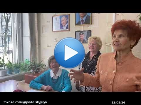 Crazy #russian grannies(putin’s squad) argue if the intercontinental ballistic #missile “Sarmat” would fly far enough to hit their enemies(USA)  via @YouTube