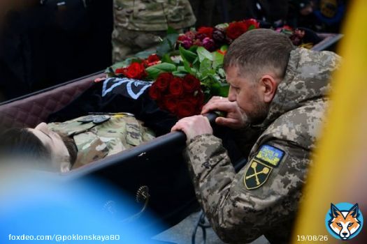 Прощание Залужного с украинским воином. Украина с уважением относится к своим солдатам, которые воюют не за пачку пельменей.