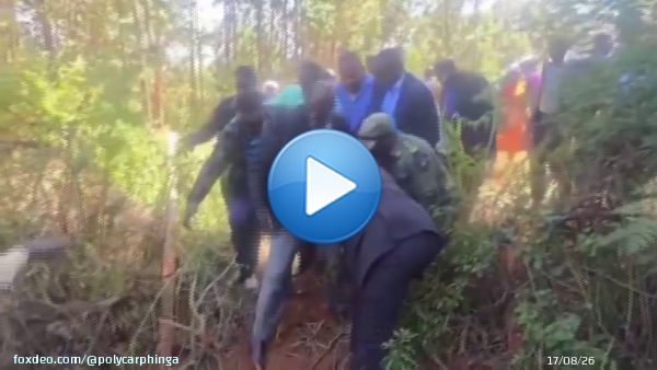 Wairima, Othaya ACK Clergy, faithful and Rigathi Gachagua escape the church through bushes. What even is this government, though? This is not politics, leave the church alone.