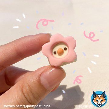 Sakura Duck Keycap!  So lucky my Sakura cutter was the perfect size for a keycap (๑･̑\u25e1･̑๑) #artisankeycap #polymerclay #ArtistOnTwitter #keycaps