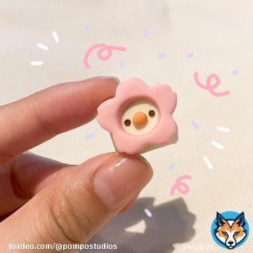 Sakura Duck Keycap!  So lucky my Sakura cutter was the perfect size for a keycap (๑･̑\u25e1･̑๑) #artisankeycap #polymerclay #ArtistOnTwitter #keycaps