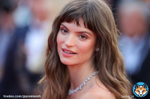 L'actrice sud-africaine Charlbi Dean est d&eacute;c&eacute;d&eacute;e &agrave; l'&acirc;ge de 32 ans d'une 'maladie soudaine'    Elle jouait dans Sans Filtre de Ruben Ostlund, r&eacute;cemment r&eacute;compens&eacute; de la Palme d'Or au Festival de al de Cannes. Elle &eacute;tait aussi connue pour son r&ocirc;le dans la s&eacute;rie DC Black Lightning.