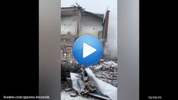 &laquo;Техника безопасности!&raquo; В Ангарске Иркутской области произошел взрыв и пожар на НПЗ (Ангарская нефтехимическая компания) - крупное предприятие Восточной Сибири по производству нефтепродуктов и нефтехимии. Площадь пожара составила 2500 кв.м. Есть пострадавшие и погибшие рабочие.