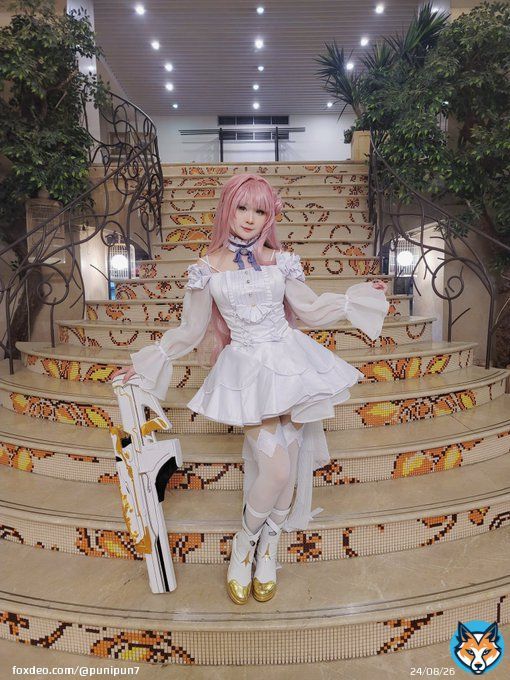 Today as Dorothy   See you at Fundome Surabaya  <br>12. 00-<br>14. 00 Meet & Greet 1 <br>14. 20-<br>15. 05 Talkshow on Stage <br>16. 25-<br>17. 25 Coswalk Judging <br>18. 00-<br>19. 00 Meet & Greet 2    #Nikke #goddessofvictorynikke #dorothy #punipun #cosplayShow more