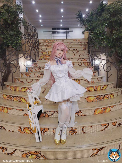 Today as Dorothy   See you at Fundome Surabaya  <br>12. 00-<br>14. 00 Meet & Greet 1 <br>14. 20-<br>15. 05 Talkshow on Stage <br>16. 25-<br>17. 25 Coswalk Judging <br>18. 00-<br>19. 00 Meet & Greet 2    #Nikke #goddessofvictorynikke #dorothy #punipun #cosplayShow more