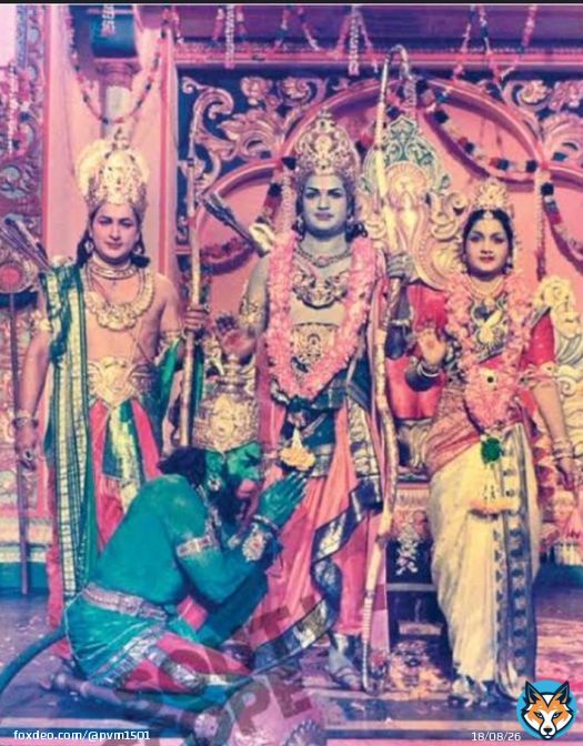 #Adipurush #Adipurush #Prabhas #KritiSanon #OmRaut #AdipurushReview   Difference between Ending scene in Modern Ramayanam and old Ramayanam