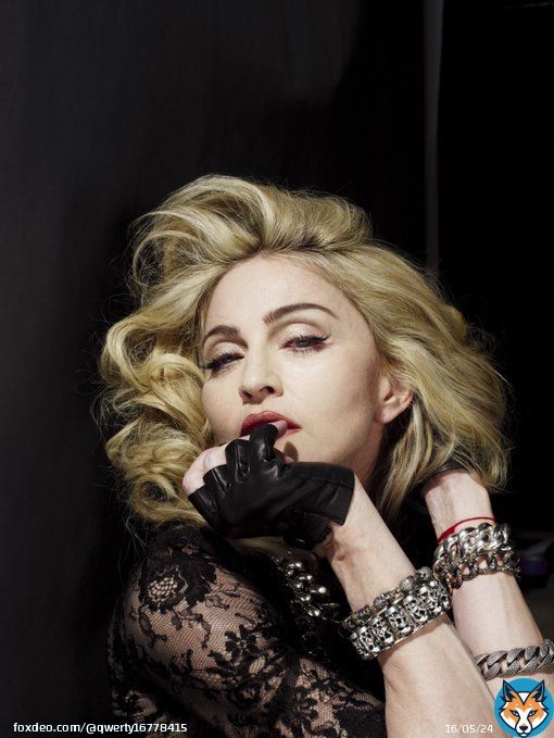 'Мадонна попала в реанимацию — Sky News  Певицу поместили в отделение интенсивной терапии из-за серьёзной бактериальной инфекции. Концертный тур, который должен был стартовать 15 июля, перенесён.'