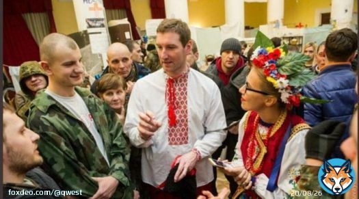 Прекрасно блять. Киев, Революция 2014,на фото тот самый антон красовский, пропагандист кремля призывавший убивать украинских детей, Собчак и наш Евгений Карась