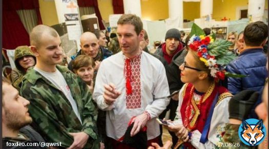 Прекрасно блять. Киев, Революция 2014,на фото тот самый антон красовский, пропагандист кремля призывавший убивать украинских детей, Собчак и наш Евгений Карась