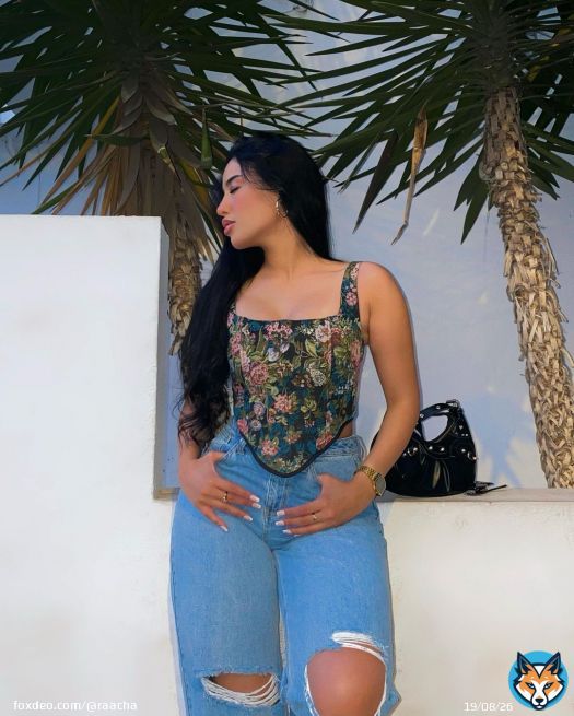 \ud83c\udf3a\ud83e\udd5d\ud83e\udd8b\ud83c\udf34Outfit from: @FashionNova Search for: &bull;Tough Love Baggy Ripped Straight Leg Jean - Medium Wash&bull;Major Vibe Floral Corset Top