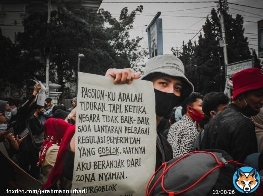 Negara butuh manusia-manusia waras seperti kita.  Alhamdulillah, Kota Bukittinggi clear!  #BatalkanOmnibusLaw #JEGALSAMPAIBATAL #MosiTidakPercaya