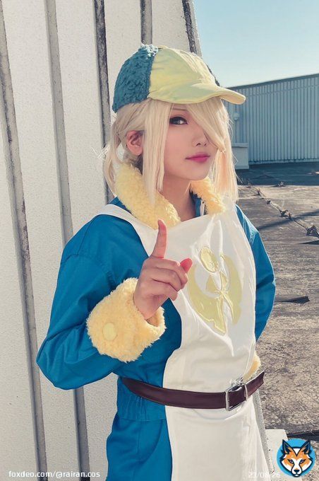 コスプレ 【Pok&eacute;monlegendsアルセウス\u2731ウォロ】  ──ヒスイ地方の歴史や伝説でしたらジブンにおまかせください！──  #コスプレイヤーさんと繋がりたい  #コスプレ初心者さんと繋がりたい　#初心者コスプレイヤーさんと繋がりたい  #cosplay #ポケモンコスプレ #ウォロ